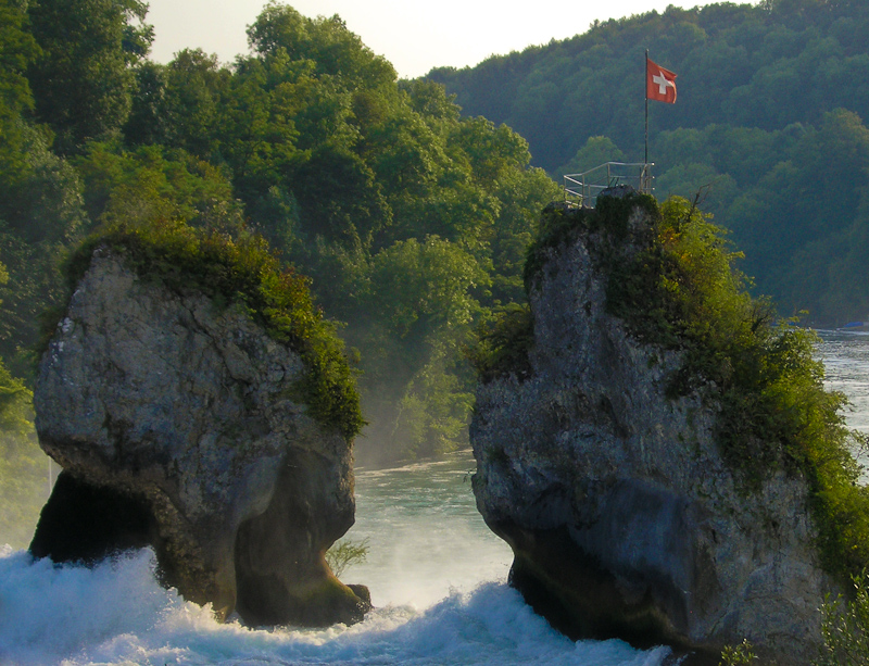 Fels(en) in der Brandung