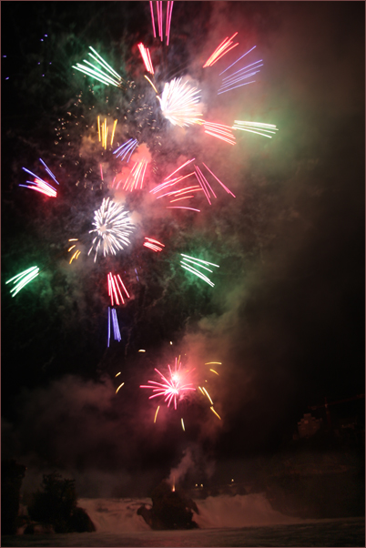 Feuerwerk in Neuhausen/Rheinfall