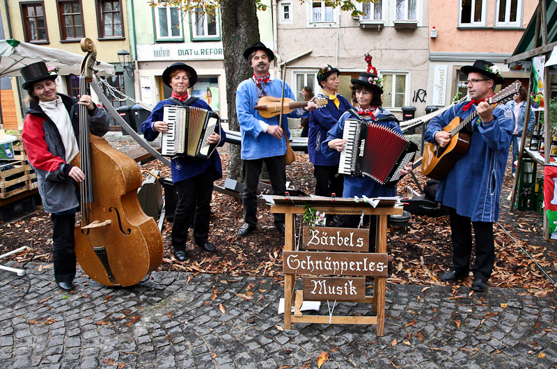 Ohrst�psel an der Kasse