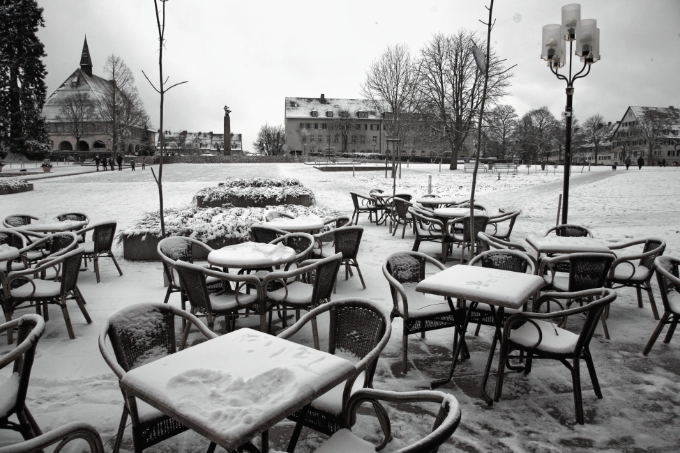 009 Bedienung kommt gleich
