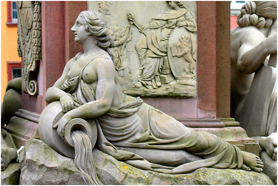 011 Denkmal auf der alten Br�cke