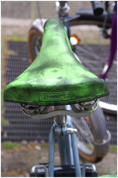 052 Farbkunst am Sattel