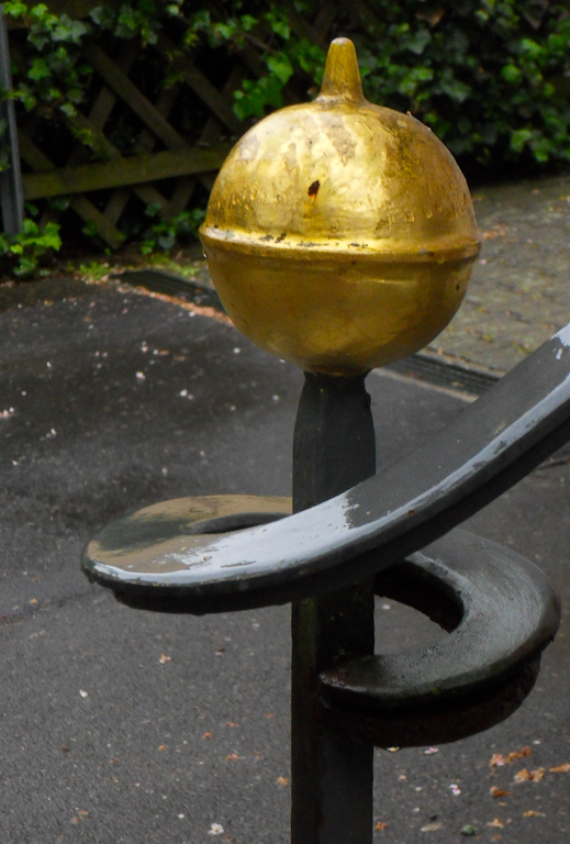 0 B38 Knauf am Gel�nder