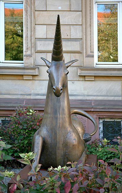 109 Einhorn