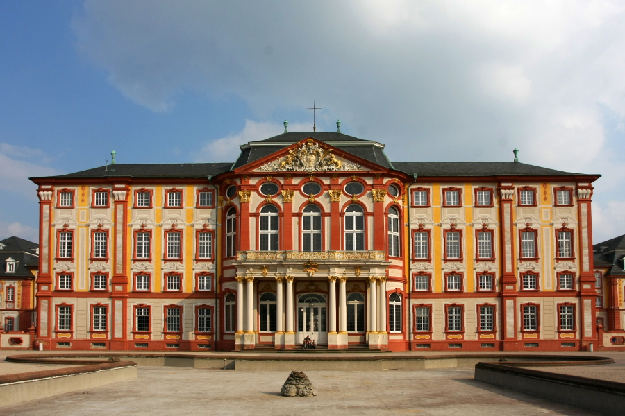 003 das  Schloss von Vorn
