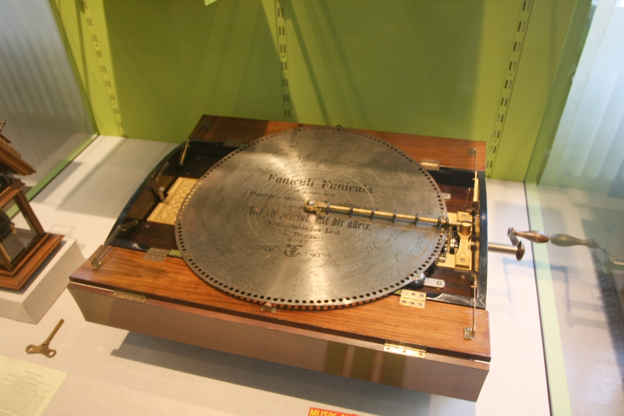 013 Der Anfang des Grammophons